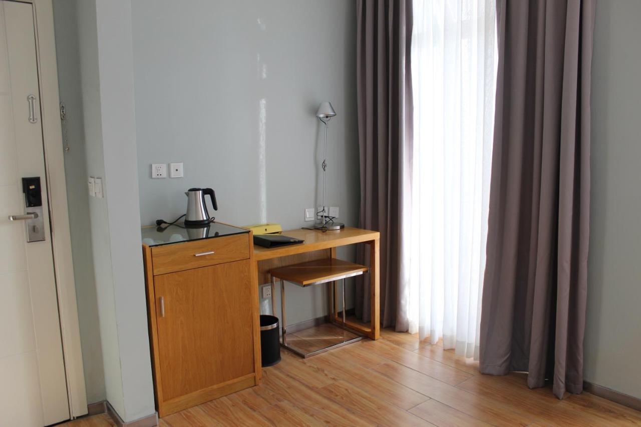 Cot Hotel Addis Abeba Zewnętrze zdjęcie